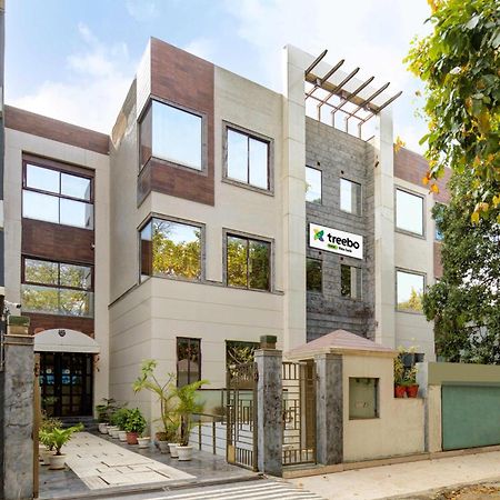 Treebo White Castle, Gurgaon Hotel Exterior foto
